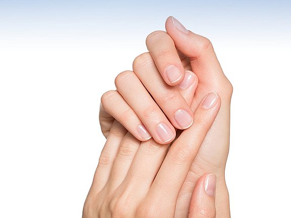 Erfahren Sie mehr über die Wirkung von Haut-Haare-Nägel-Kapseln für gesunde Nägel. Erfahren Sie mehr über die Wirkung von Haut-Haare-Nägel-Kapseln für gesunde Nägel.